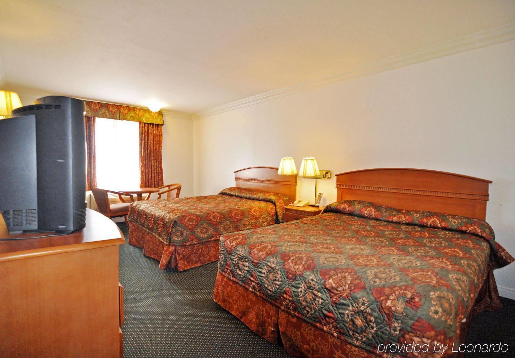 Orange Tustin Inn In Orange Kamer foto